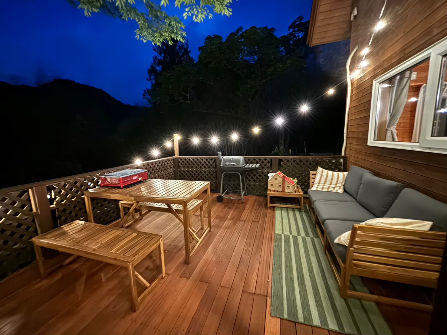 ウッドデッキでのBBQ